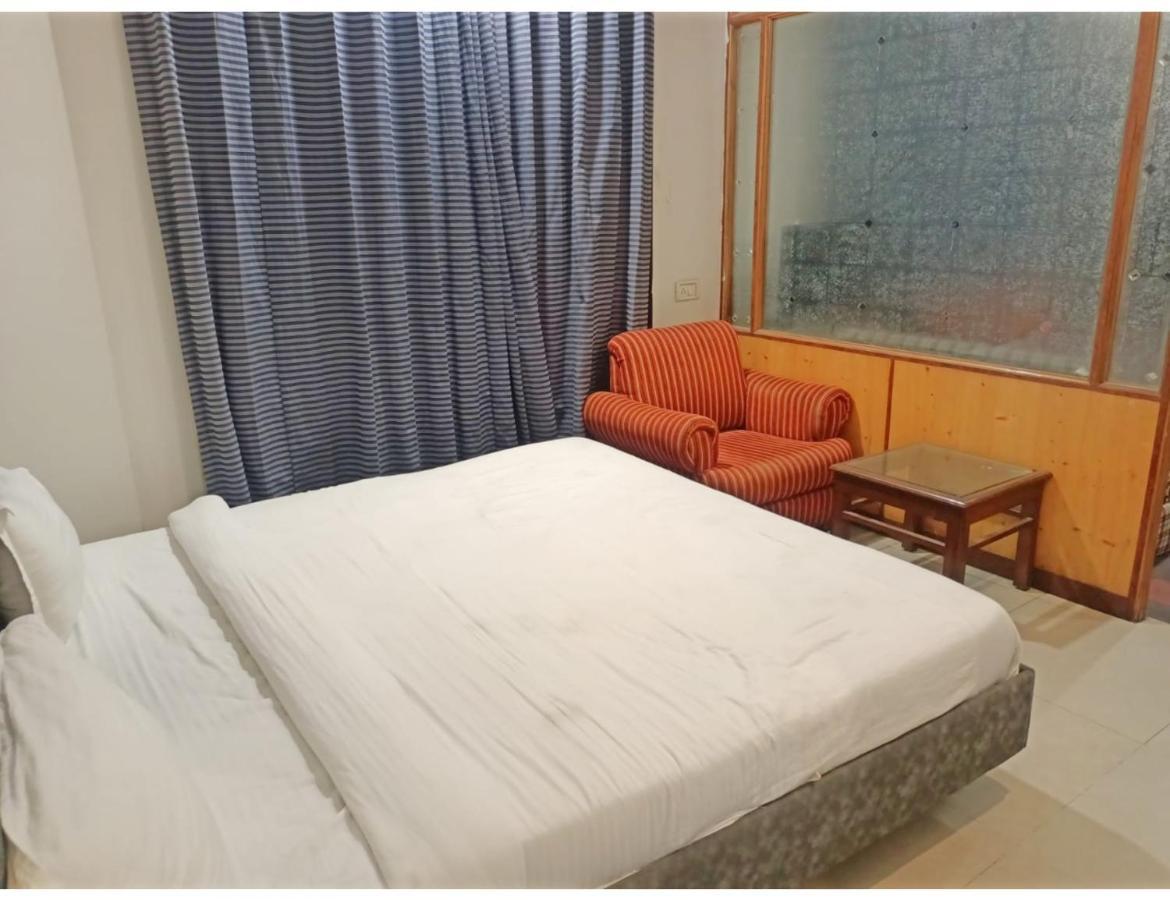 Hotel Kishore International, Amritsar Bagian luar foto