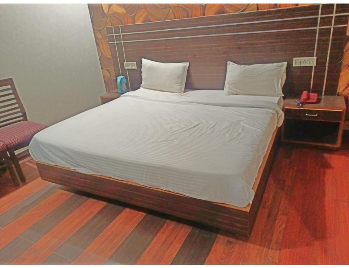 Hotel Kishore International, Amritsar Bagian luar foto