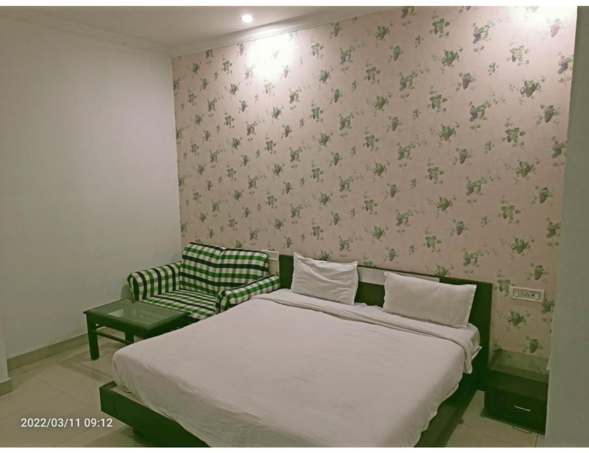 Hotel Kishore International, Amritsar Bagian luar foto