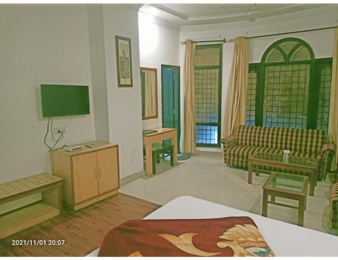 Hotel Kishore International, Amritsar Bagian luar foto